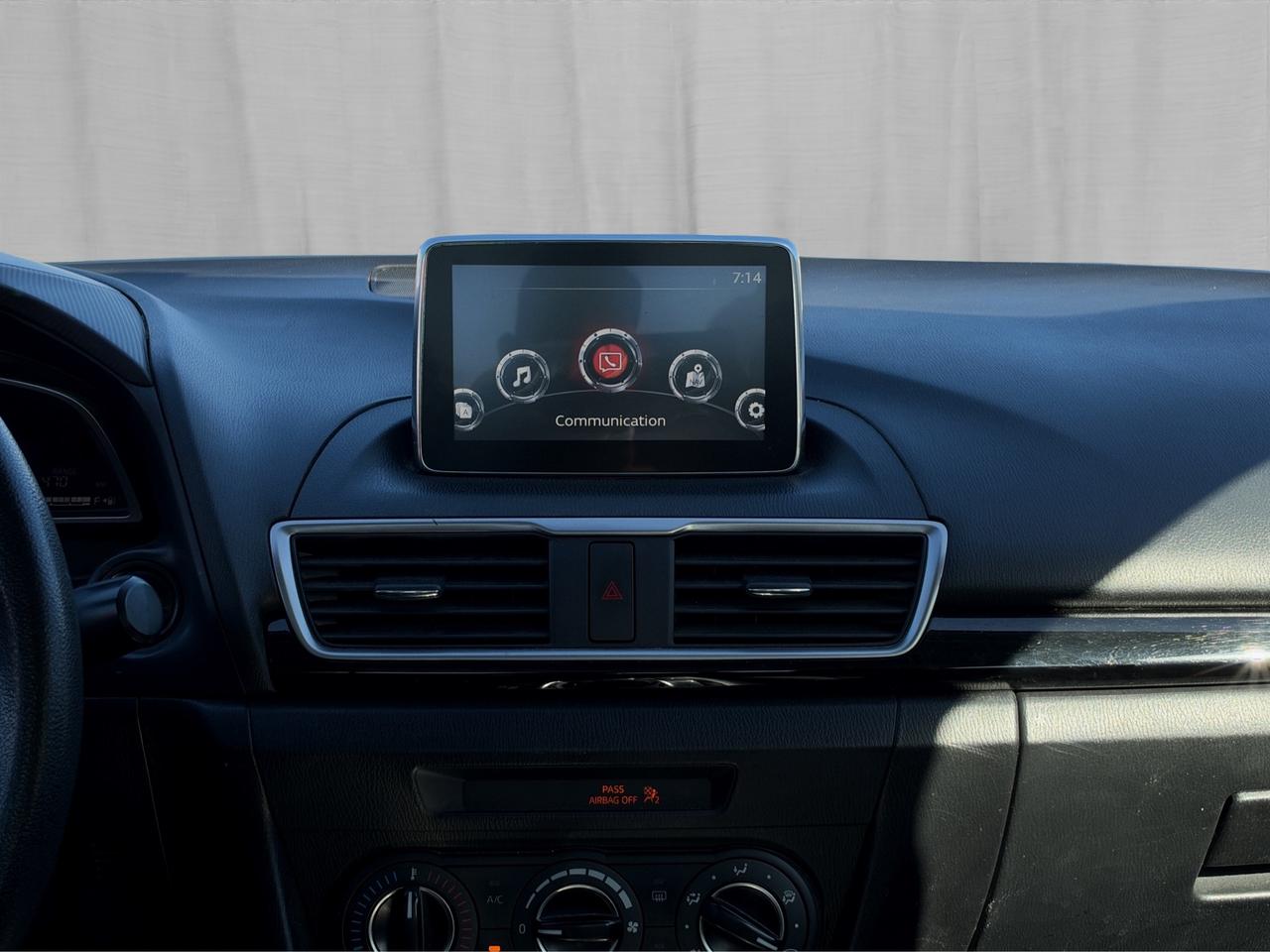 2014 Mazda MAZDA3 4DR SDN MAN GS-SKY Photo