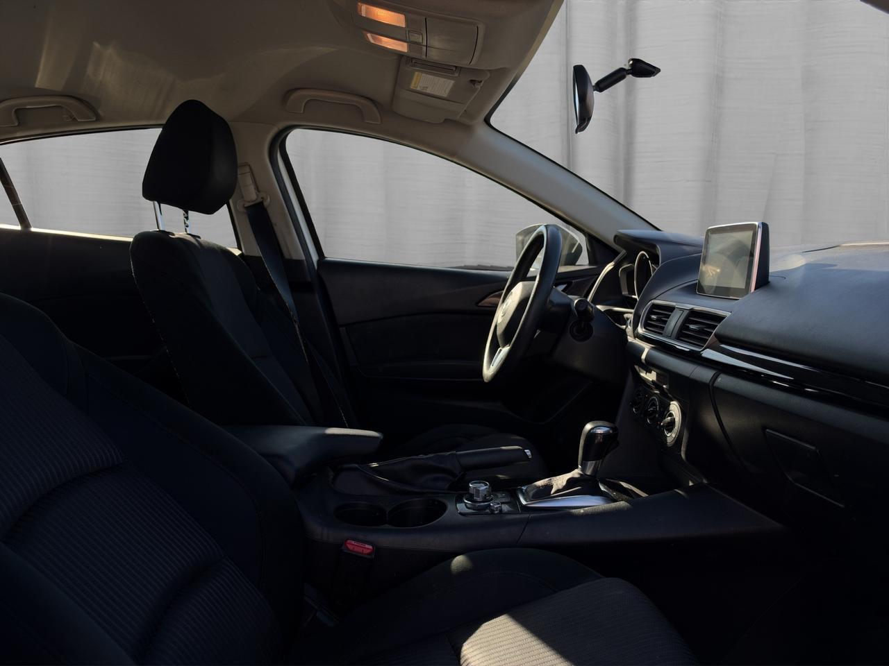 2014 Mazda MAZDA3 4DR SDN MAN GS-SKY Photo