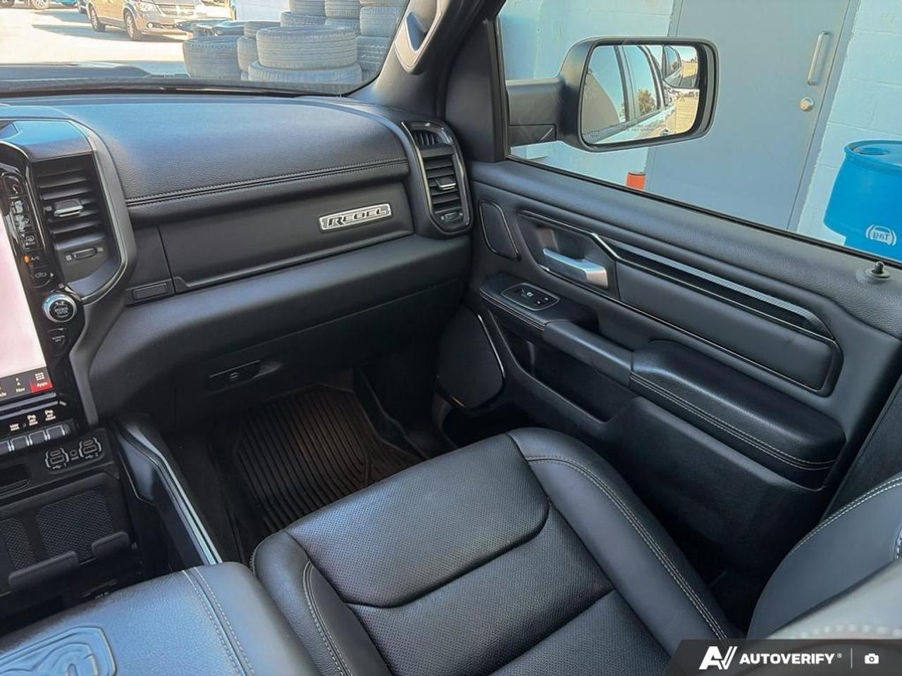 2024 RAM 1500 Rebel DUAL-PANE SUNROOF | HARMAN/KARDON PREMIUM AUDIO Photo
