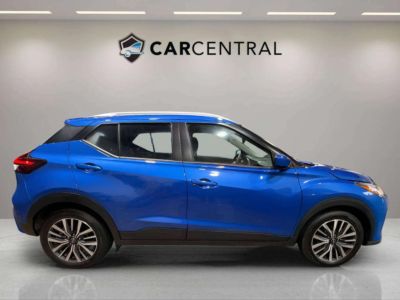 2024 Nissan Kicks SV| CLEAN CARFAX| BLIND SPOT| HTD SEATS| CARPLAY Photo