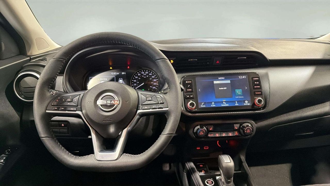 2024 Nissan Kicks SV| CLEAN CARFAX| BLIND SPOT| HTD SEATS| CARPLAY Photo
