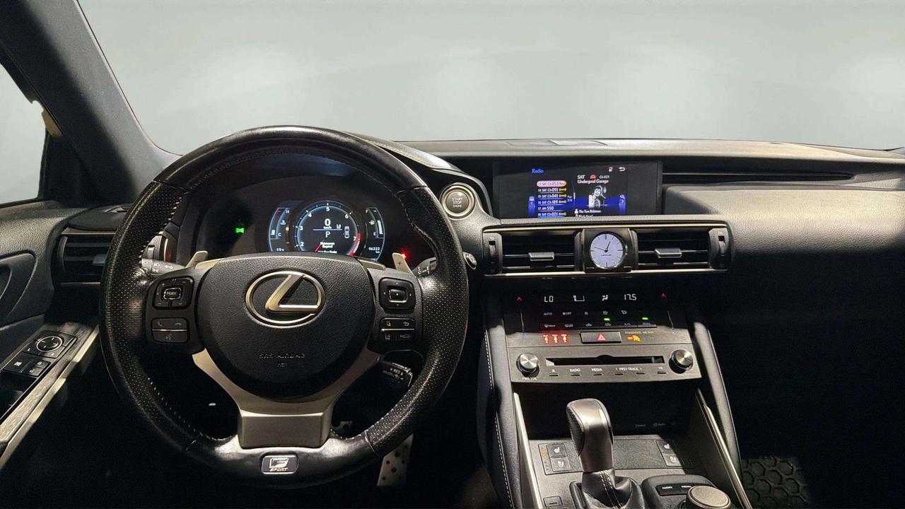 2019 Lexus IS IS 300| CLEAN CARFAX| F1 SPORT|CARPLAY| VENT SEATS Photo