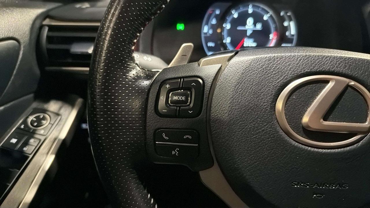 2019 Lexus IS IS 300| CLEAN CARFAX| F1 SPORT|CARPLAY| VENT SEATS Photo
