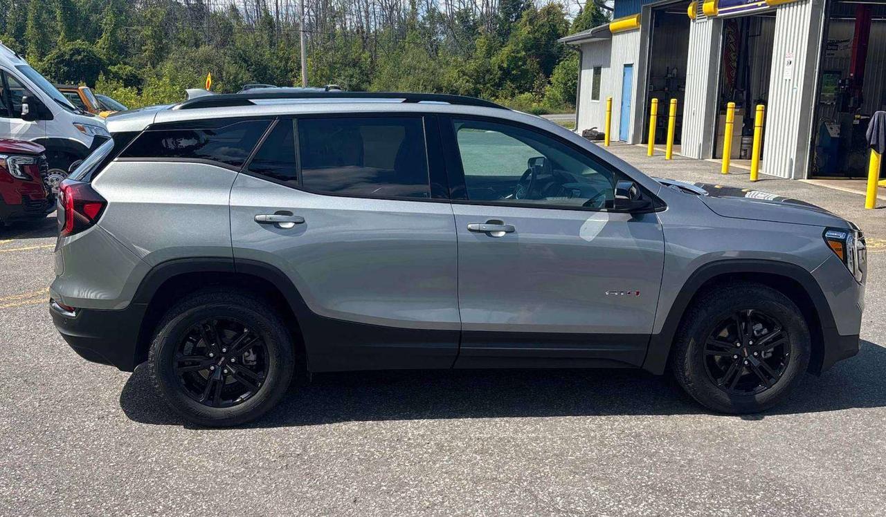 2024 GMC Terrain AT4| 2" FACTORY LIFT| ADAPT CRUISE| CARPLAY| AWD Photo