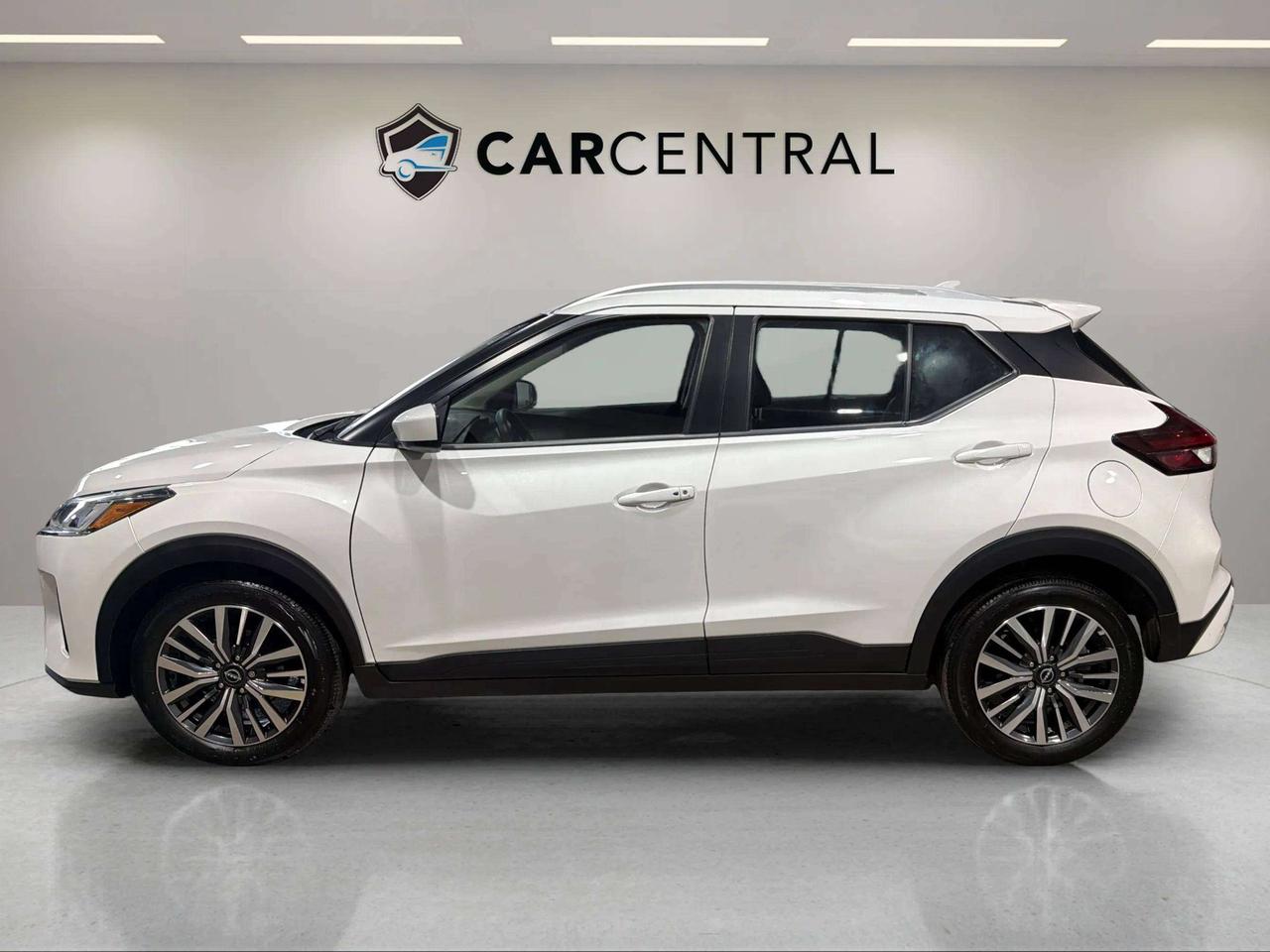 2024 Nissan Kicks SV| CLEAN CARFAX| BLIND SPOT| HTD SEATS| CARPLAY Photo5