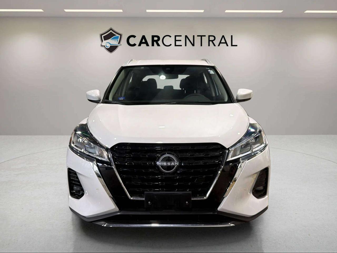 2024 Nissan Kicks SV| CLEAN CARFAX| BLIND SPOT| HTD SEATS| CARPLAY Photo