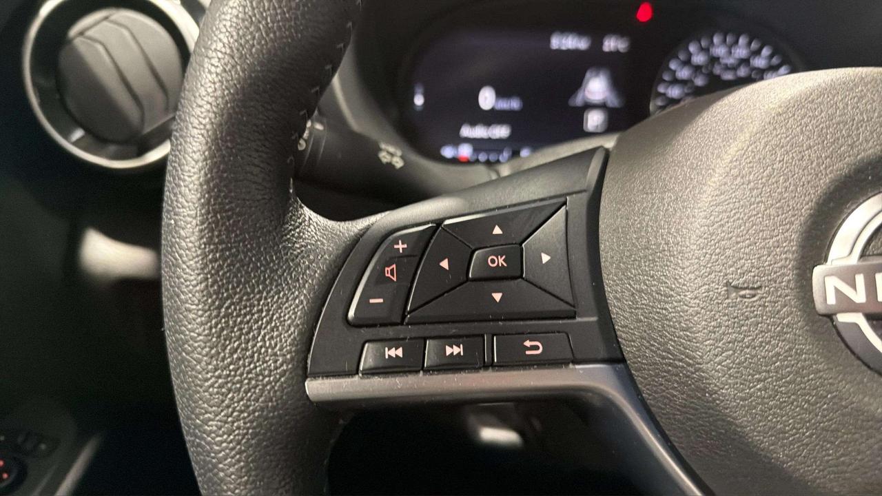 2024 Nissan Kicks SV| CLEAN CARFAX| BLIND SPOT| HTD SEATS| CARPLAY Photo