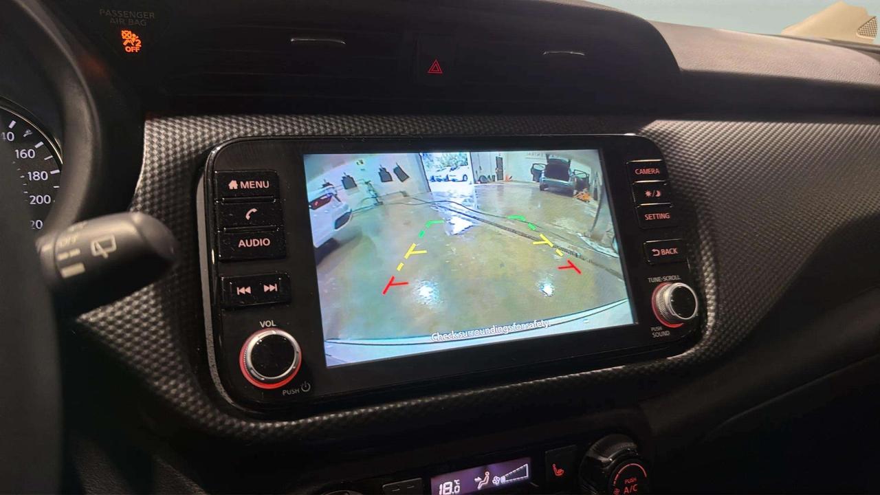 2024 Nissan Kicks SV| CLEAN CARFAX| BLIND SPOT| HTD SEATS| CARPLAY Photo
