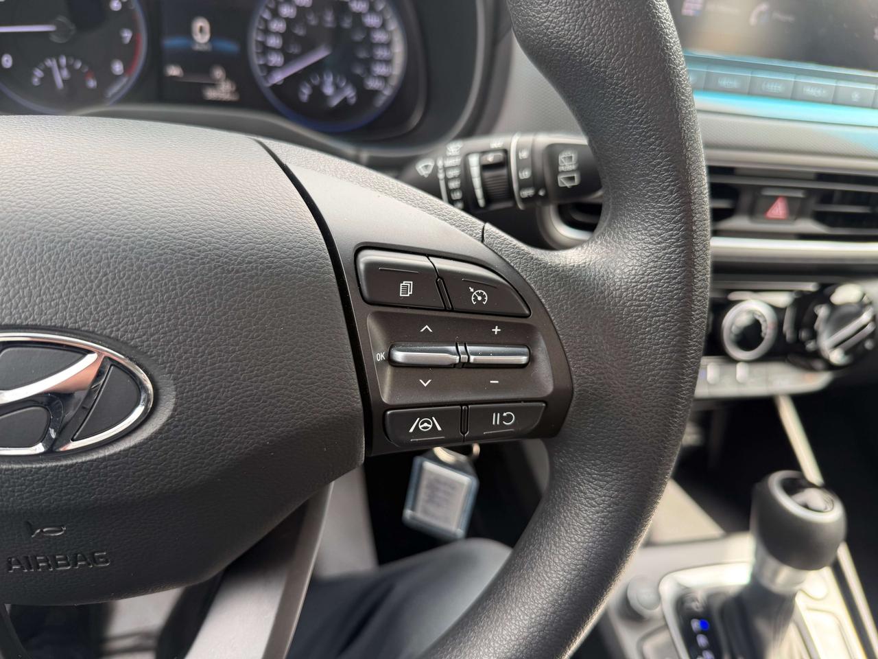 2023 Hyundai KONA Essential Photo