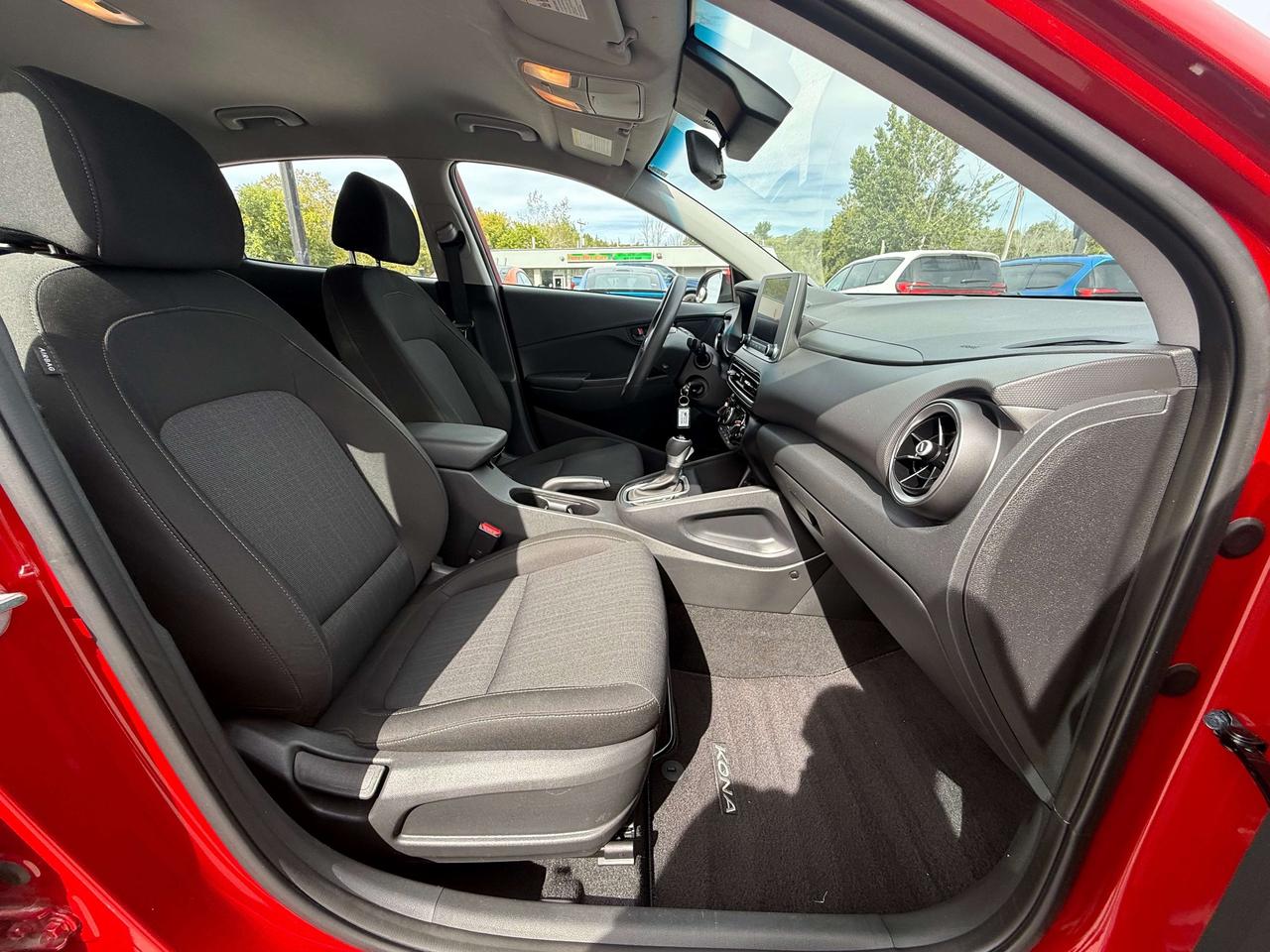 2023 Hyundai KONA Essential Photo
