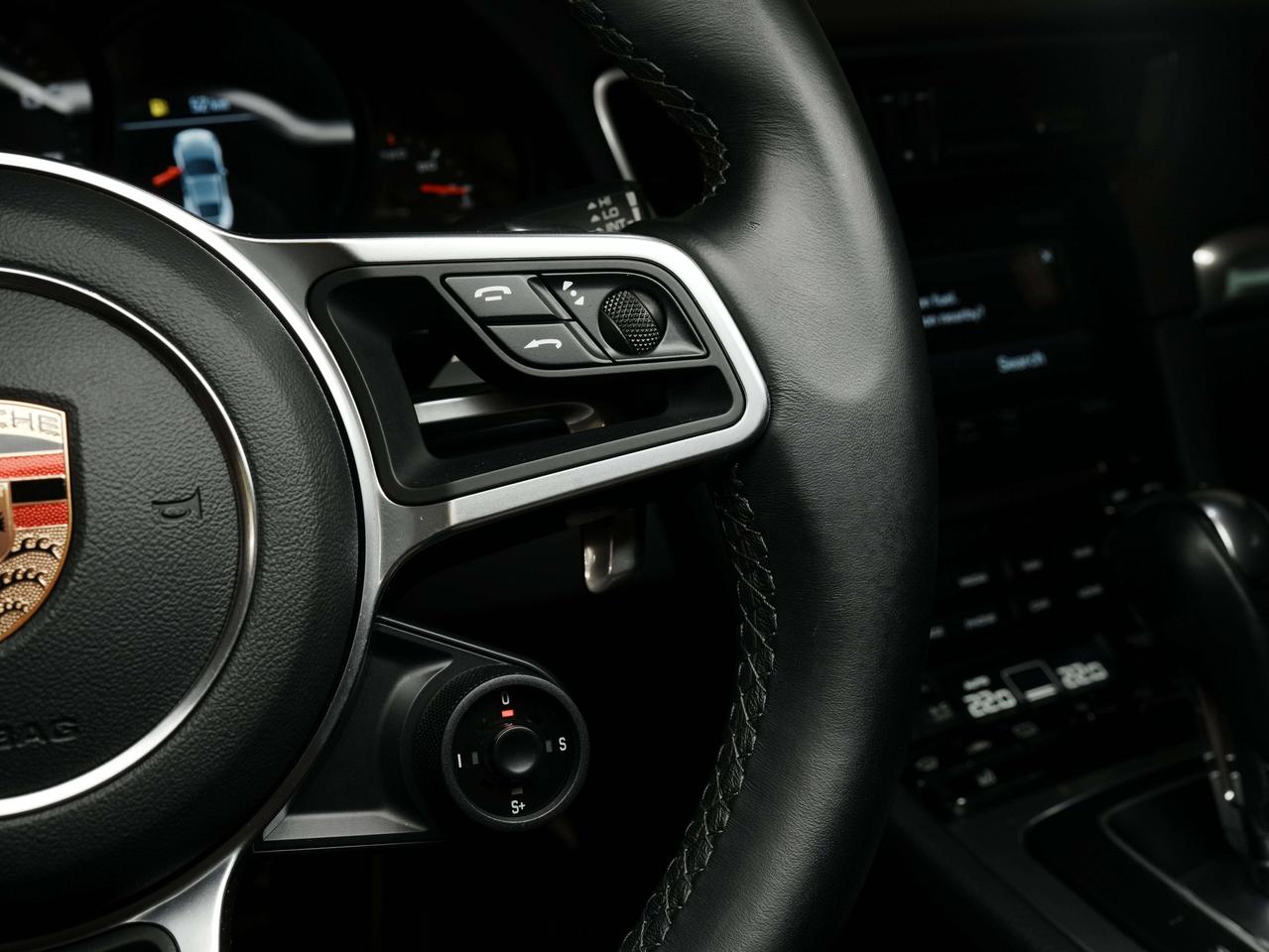 2019 Porsche 911 PREMIUM PKG | BOSE | SUNROOF Photo
