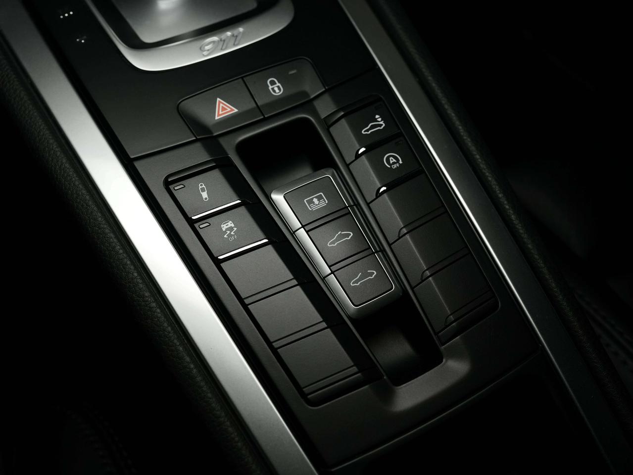 2019 Porsche 911 PREMIUM PKG | BOSE | SUNROOF Photo