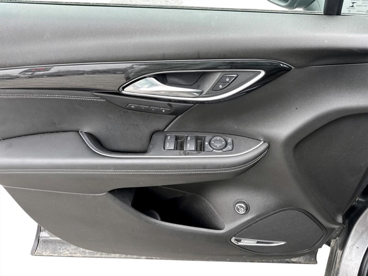2021 Buick Envision Essence w/Tech Pkg I  - Low Mileage Photo