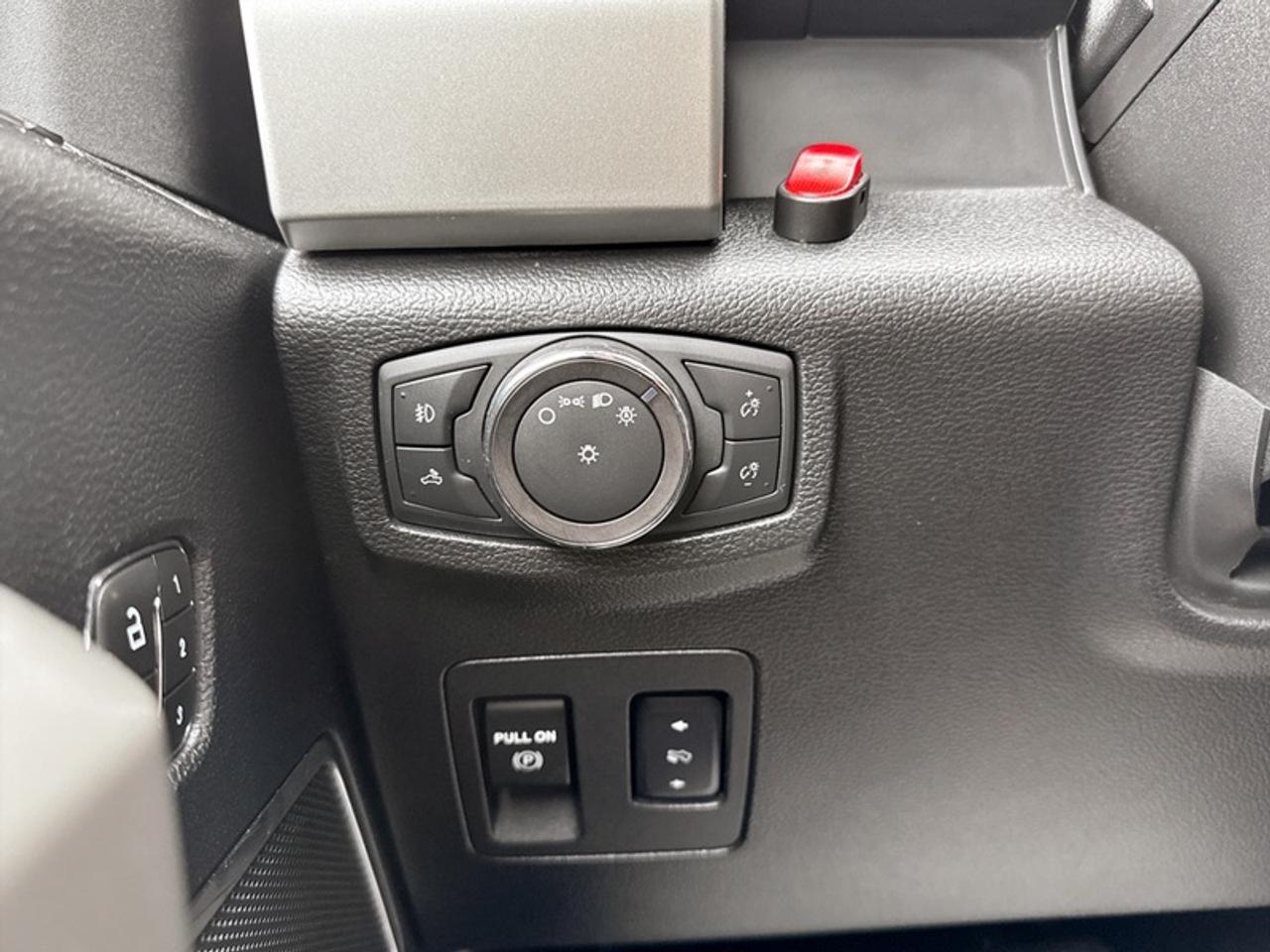 2019 Ford F-150 Lariat Photo