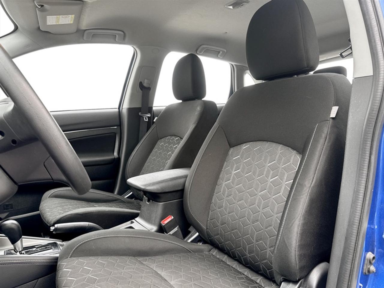 2024 Mitsubishi RVR ES  **APPLE CP - HTD SEATS** Photo