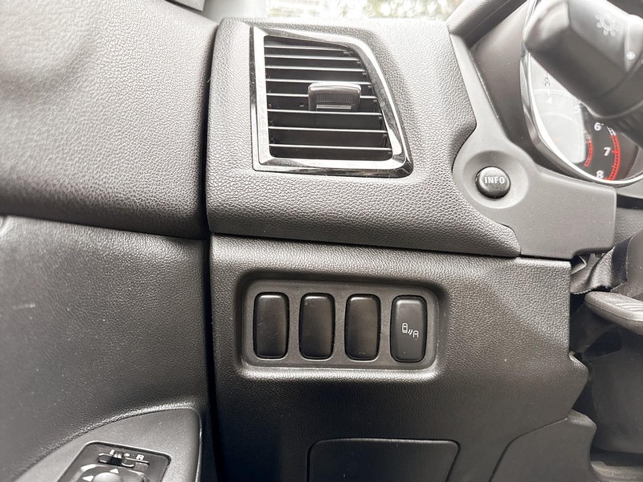 2024 Mitsubishi RVR SE AWC Photo