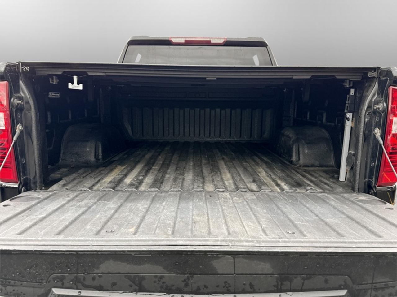 2022 Chevrolet Silverado 1500 LT w/Convenience Pkg  *CLEAN CARFAX* Photo