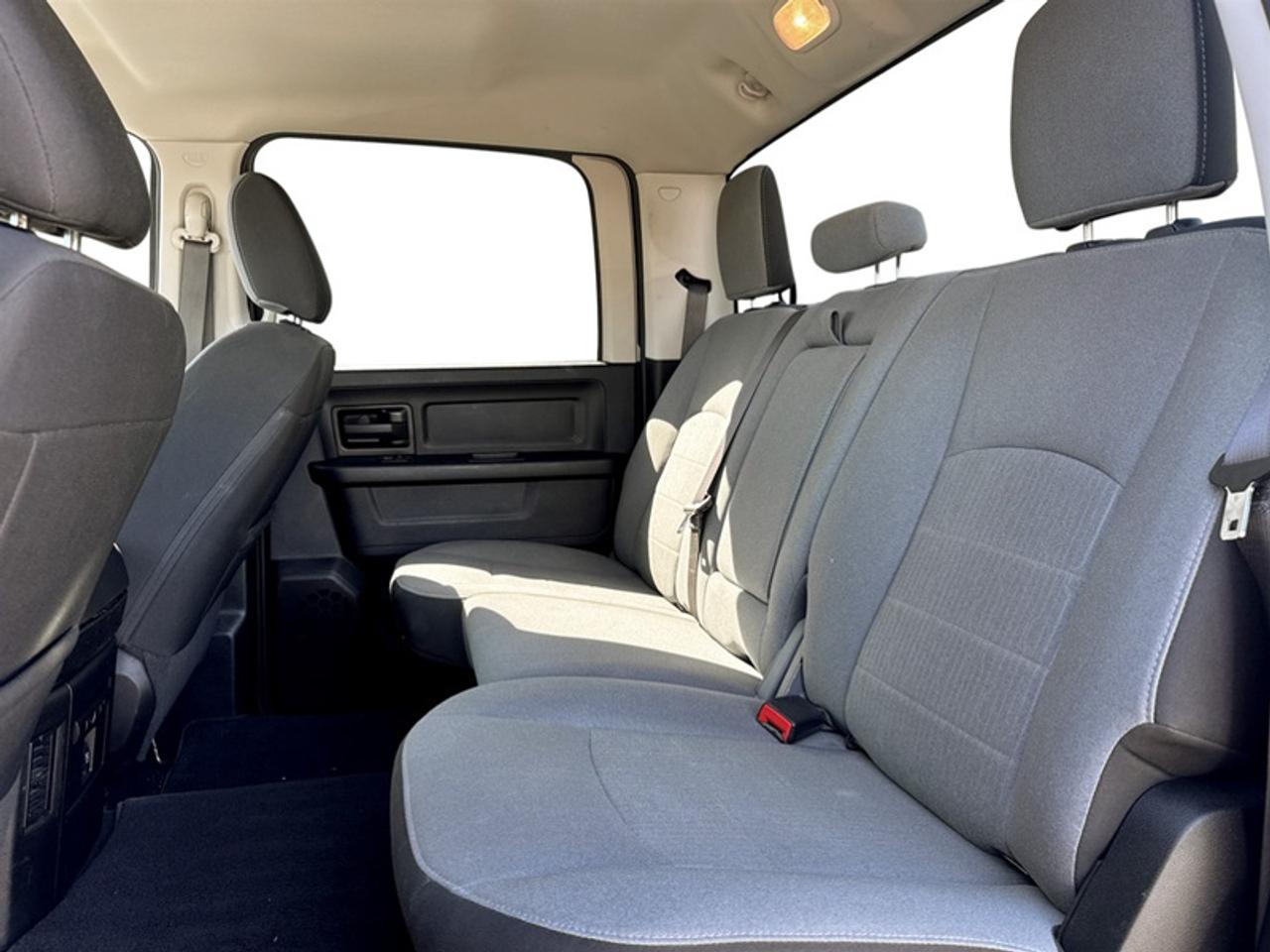 2021 RAM 1500 Classic EXPRESS NIGHT EDITION Photo
