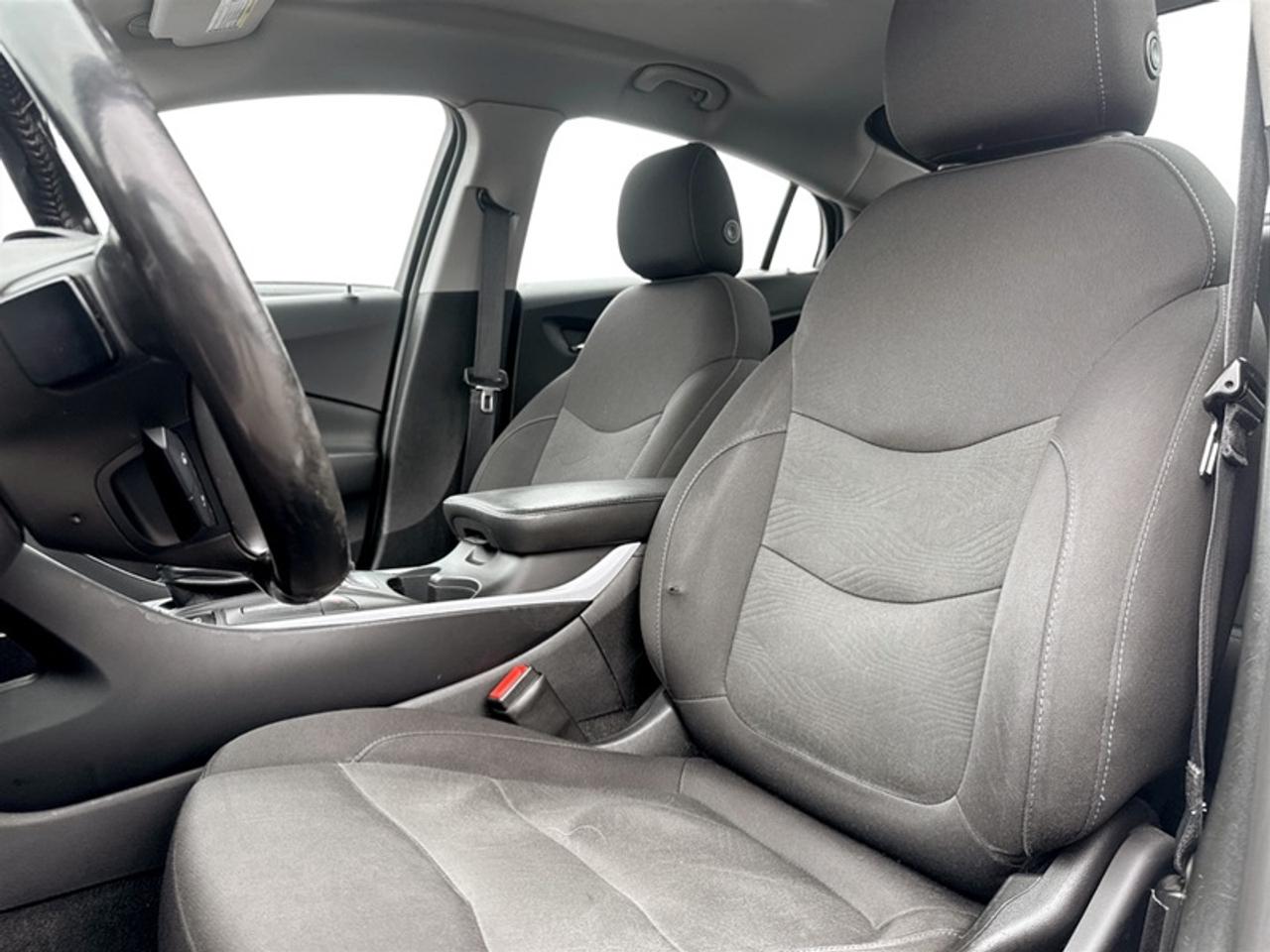 2019 Chevrolet Volt LT Photo