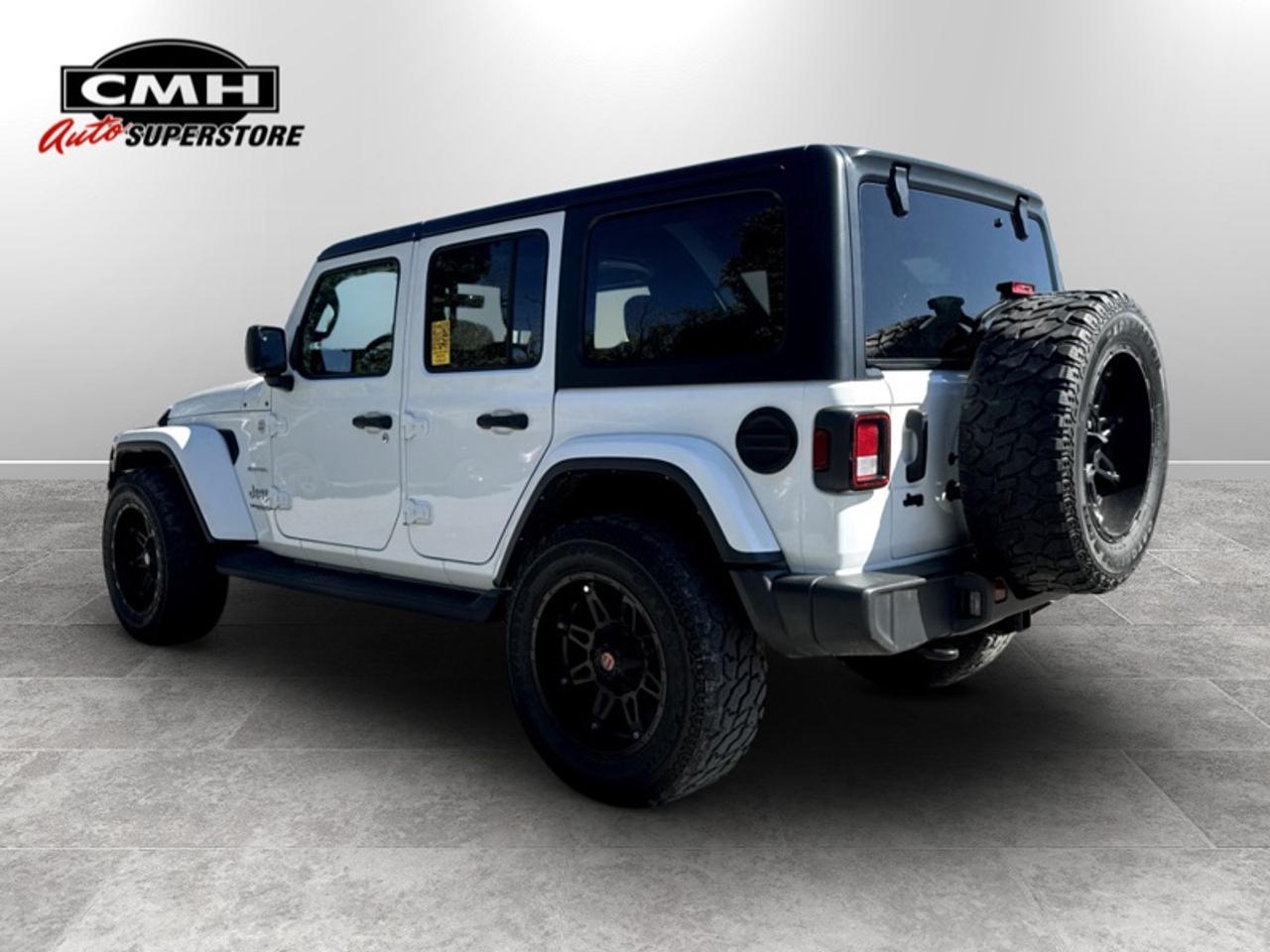 2021 Jeep Wrangler Sahara Photo