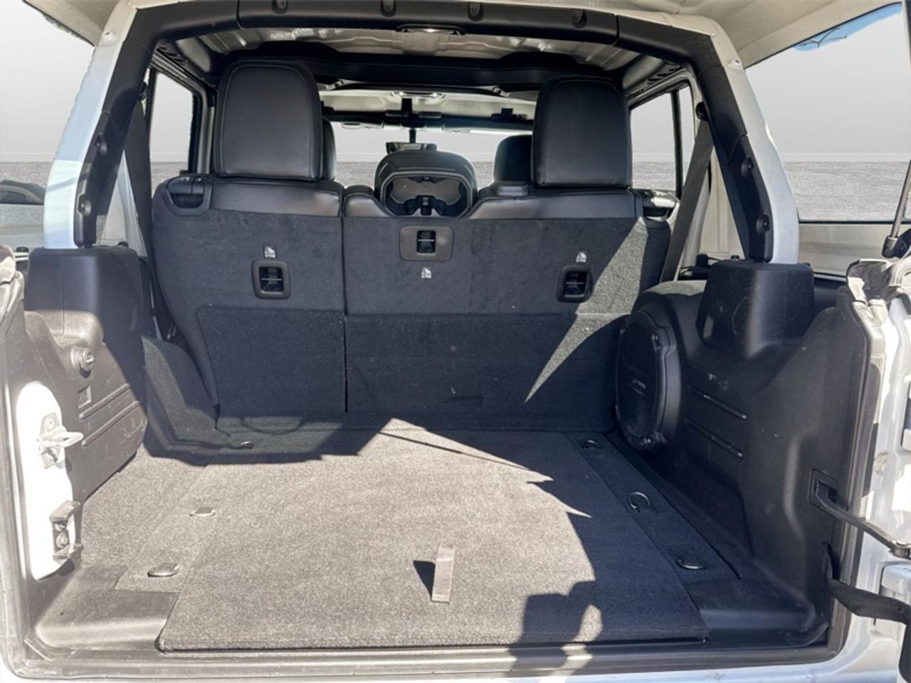 2021 Jeep Wrangler Sahara Photo