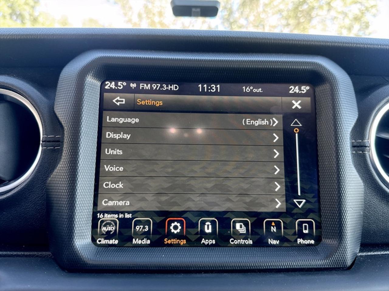 2021 Jeep Wrangler Sahara Photo