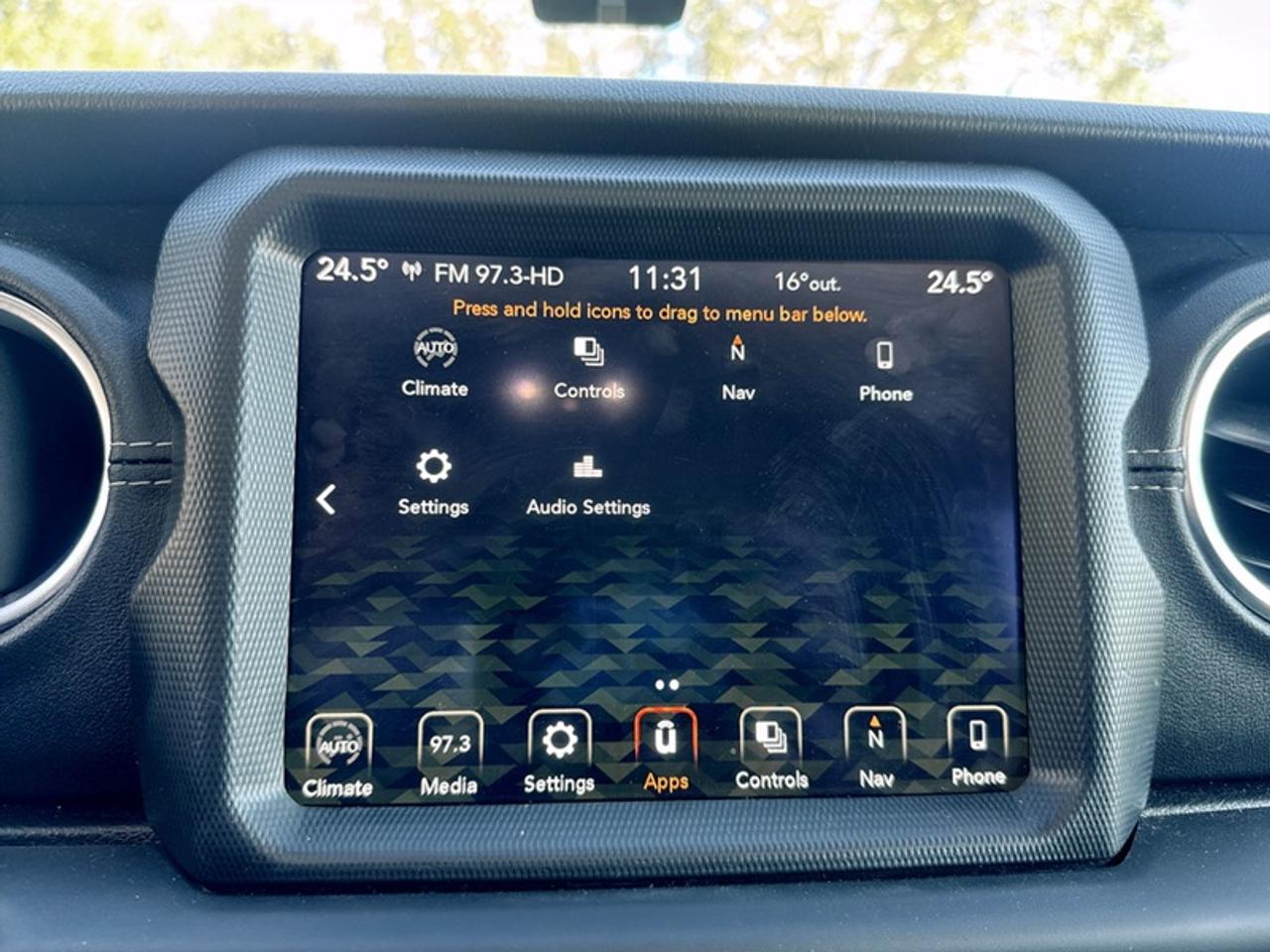 2021 Jeep Wrangler Sahara Photo