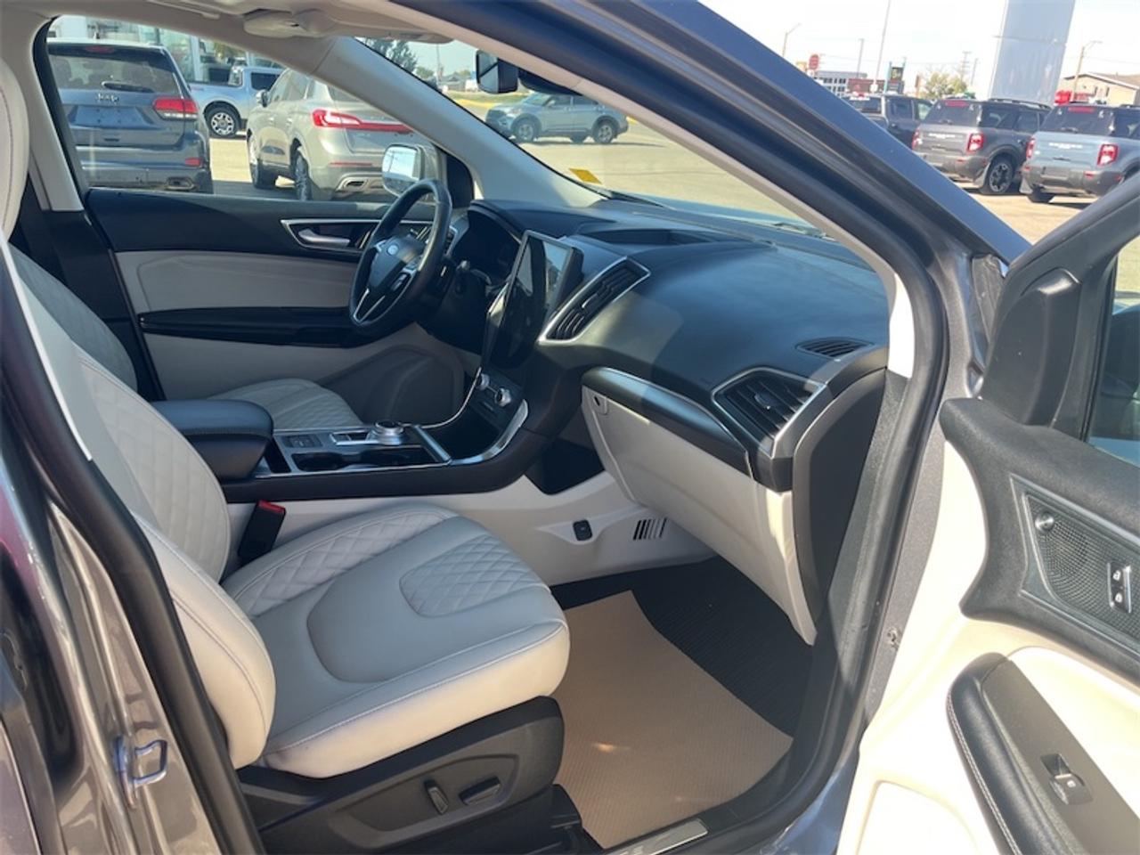 2024 Ford Edge Titanium  - Leather Seats -  Premium Audio Photo5