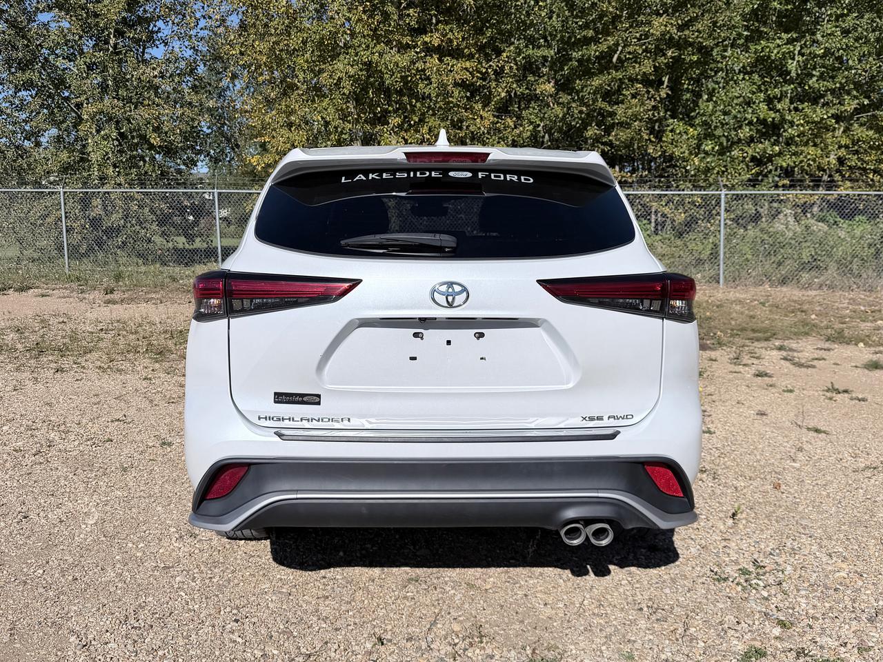 2022 Toyota Highlander XSE Photo4