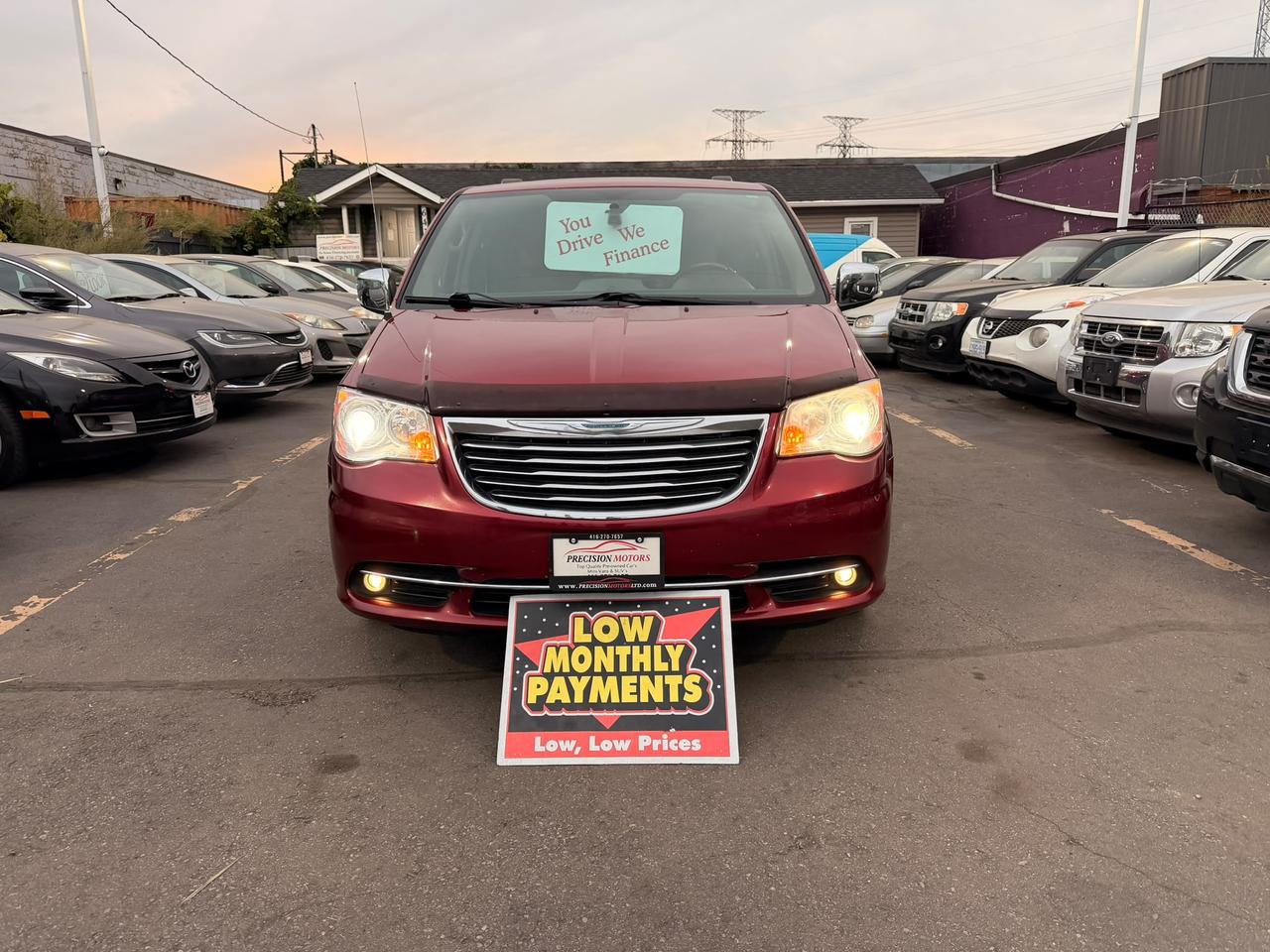 2014 Chrysler Town & Country Limited - Photo #1