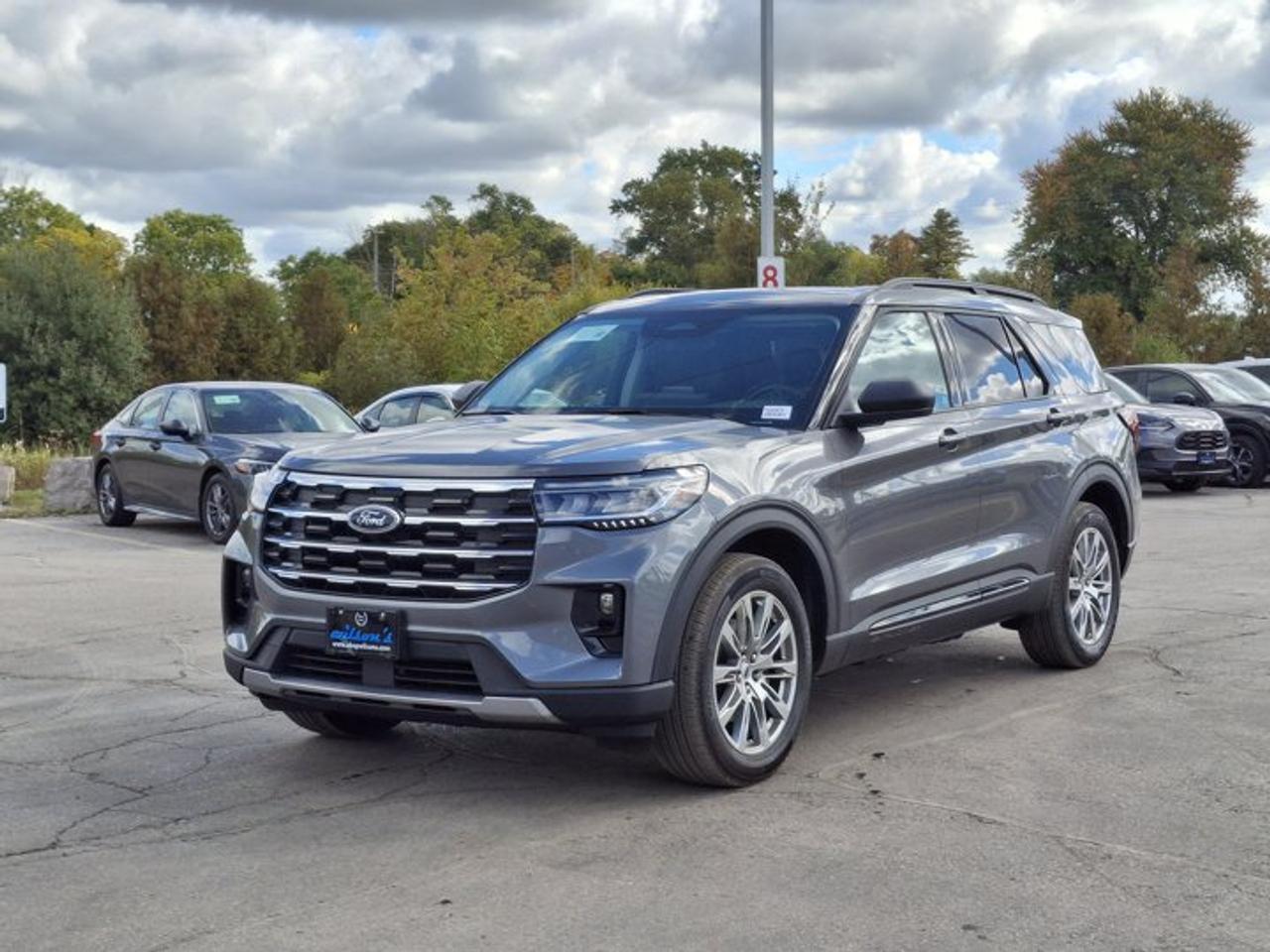 2026 Ford Explorer ACTIVE 4WD | Comfort PKG | 20" Alloys | Pano Sunroof | Activex Seats | Remote Start | Heated Wheel | Photo