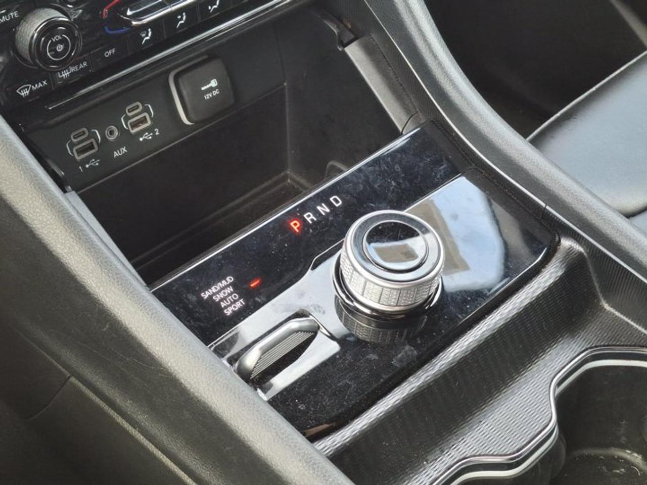 2024 Jeep Grand Cherokee L Limited 4x4 | Leather | Heated Seats + Steering | Power Liftgate | Remote Start | and More ! Photo