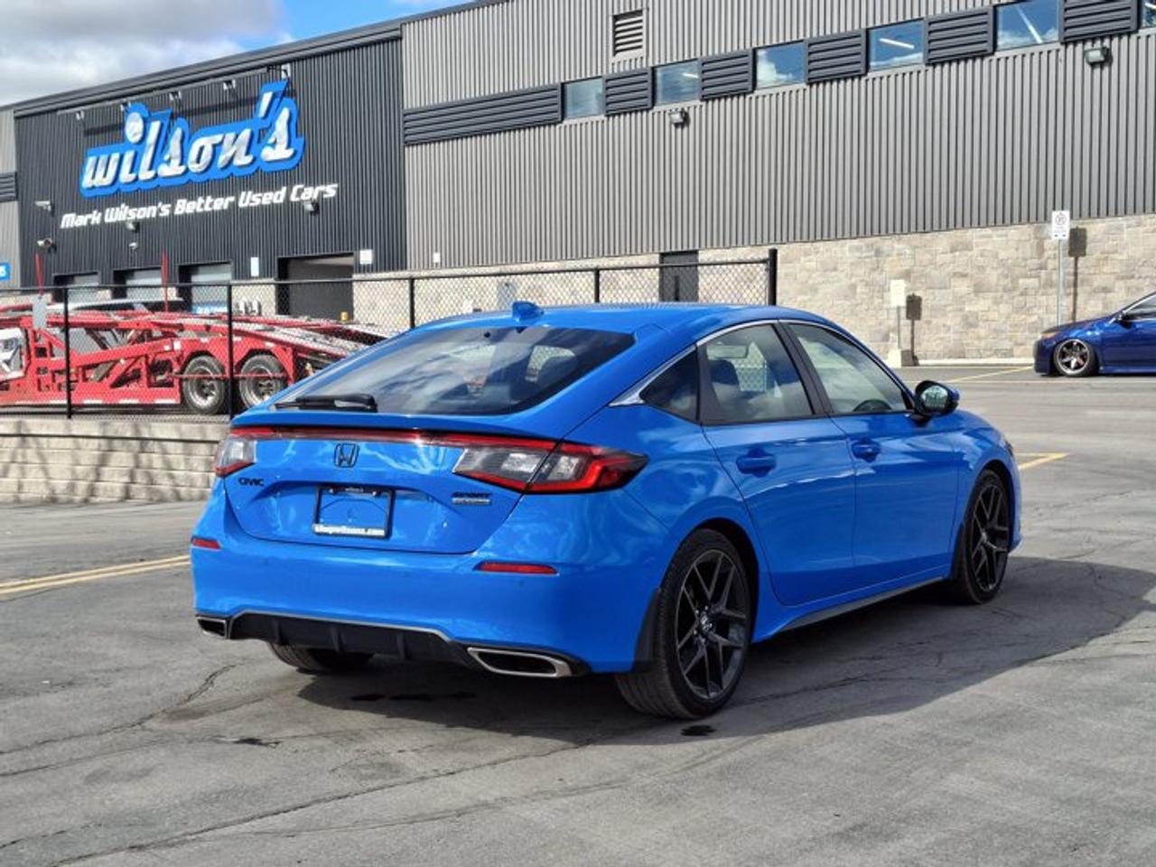 2023 Honda Civic Hatchback Sport Touring | Manual | Sunroof | Leather | Heated Seats + Steering | Adaptive Cruise | and More ! Photo