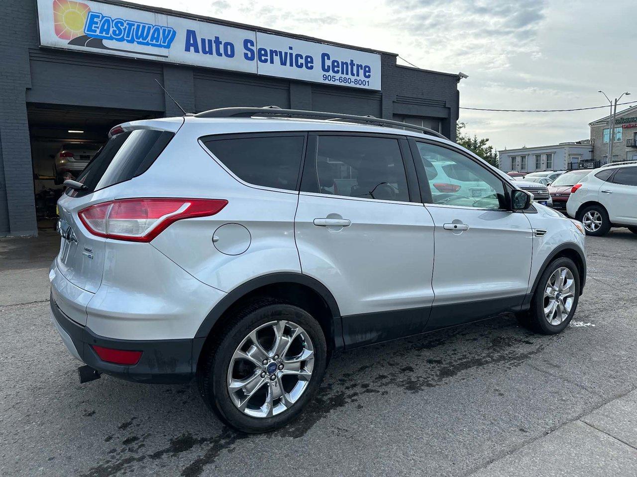 2013 Ford Escape SEL - Photo #6