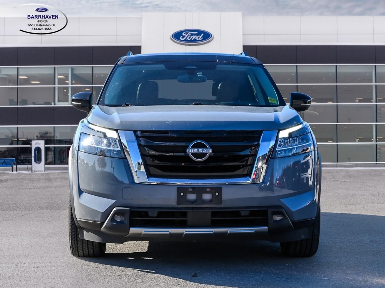 2022 Nissan Pathfinder Platinum Photo
