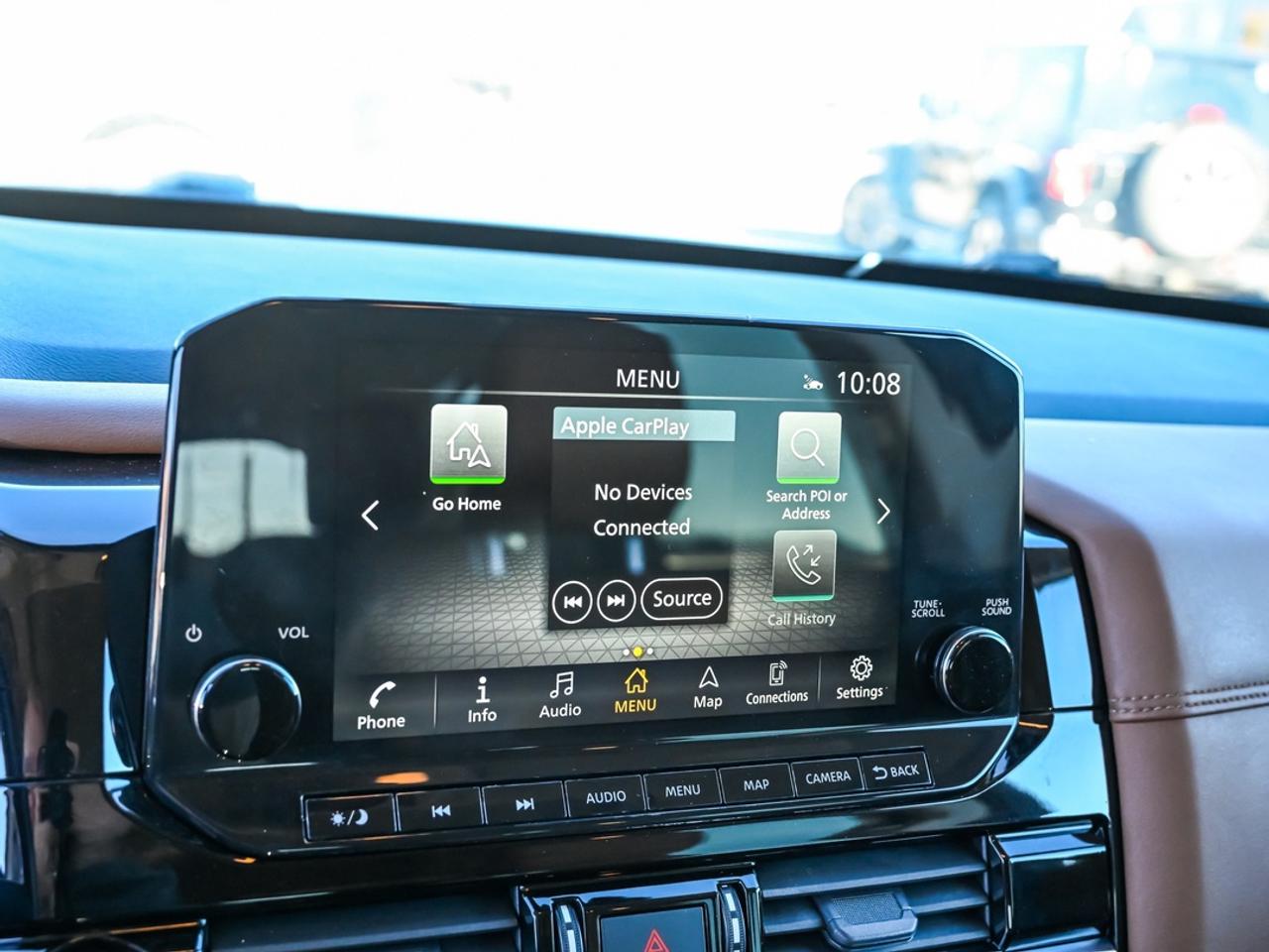 2022 Nissan Pathfinder Platinum Photo