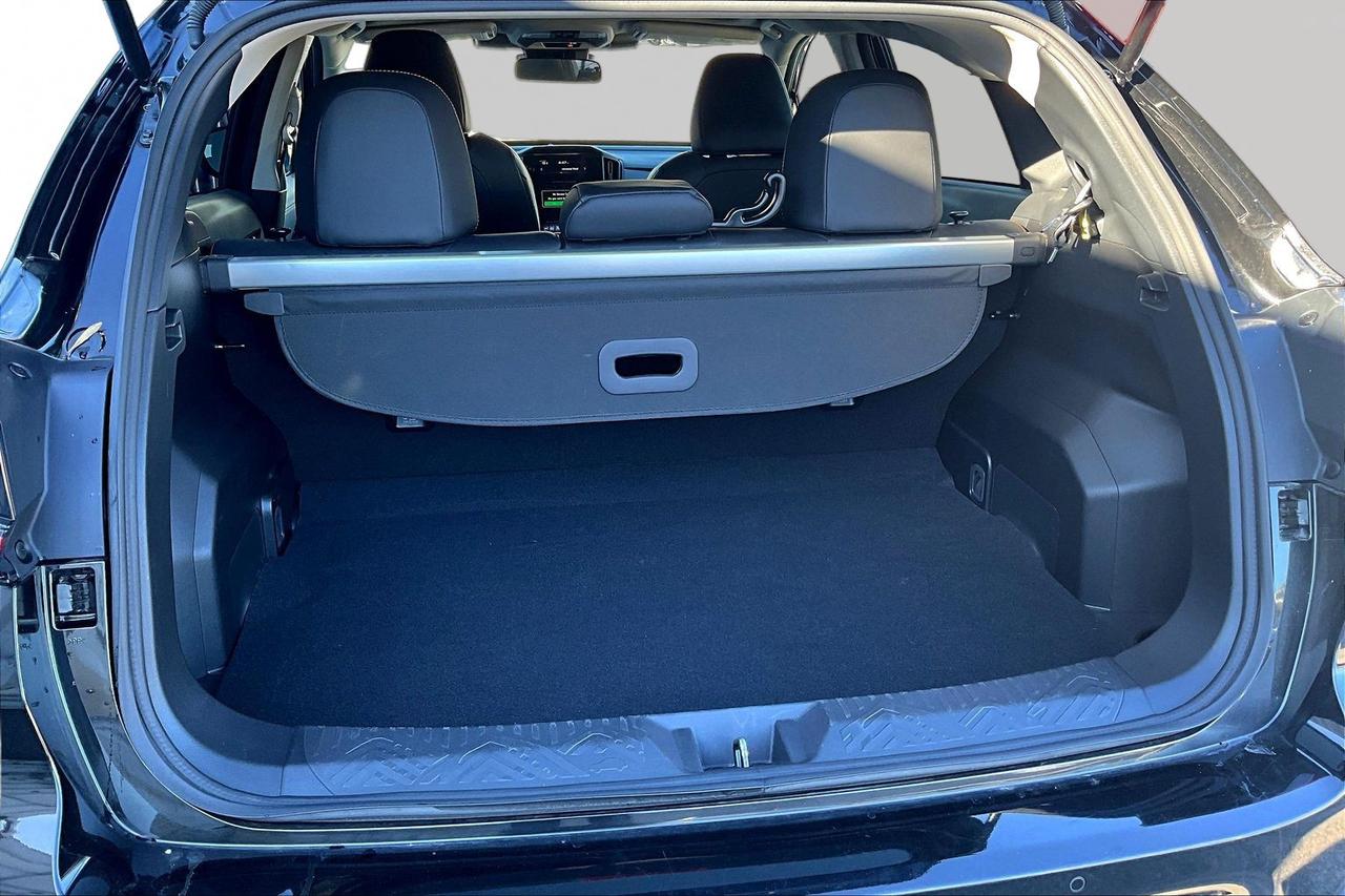 2024 Subaru XV Crosstrek Limited | Serviced Here Since New | AWD | Leather Photo