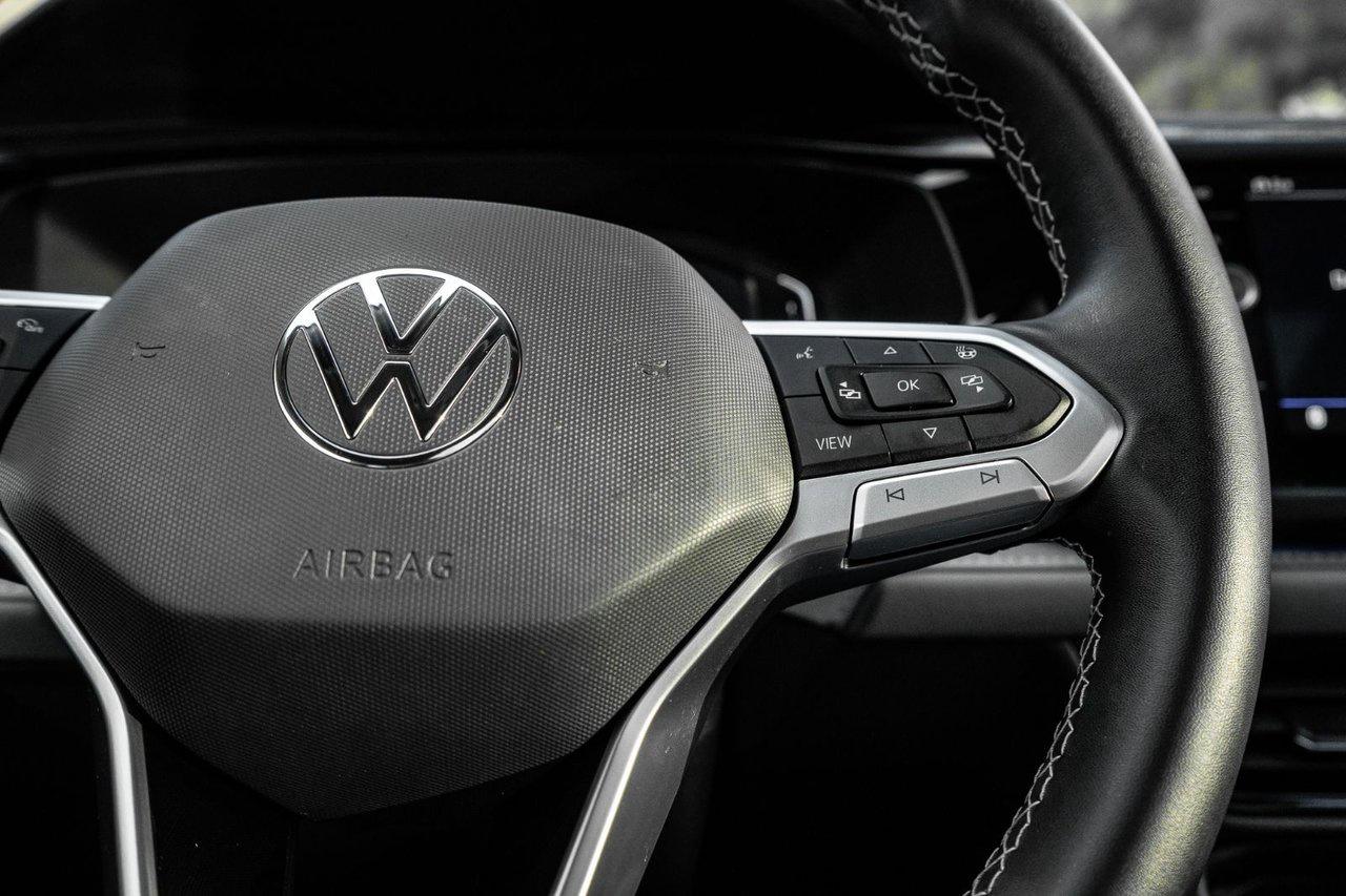 2023 Volkswagen Taos Highline Photo