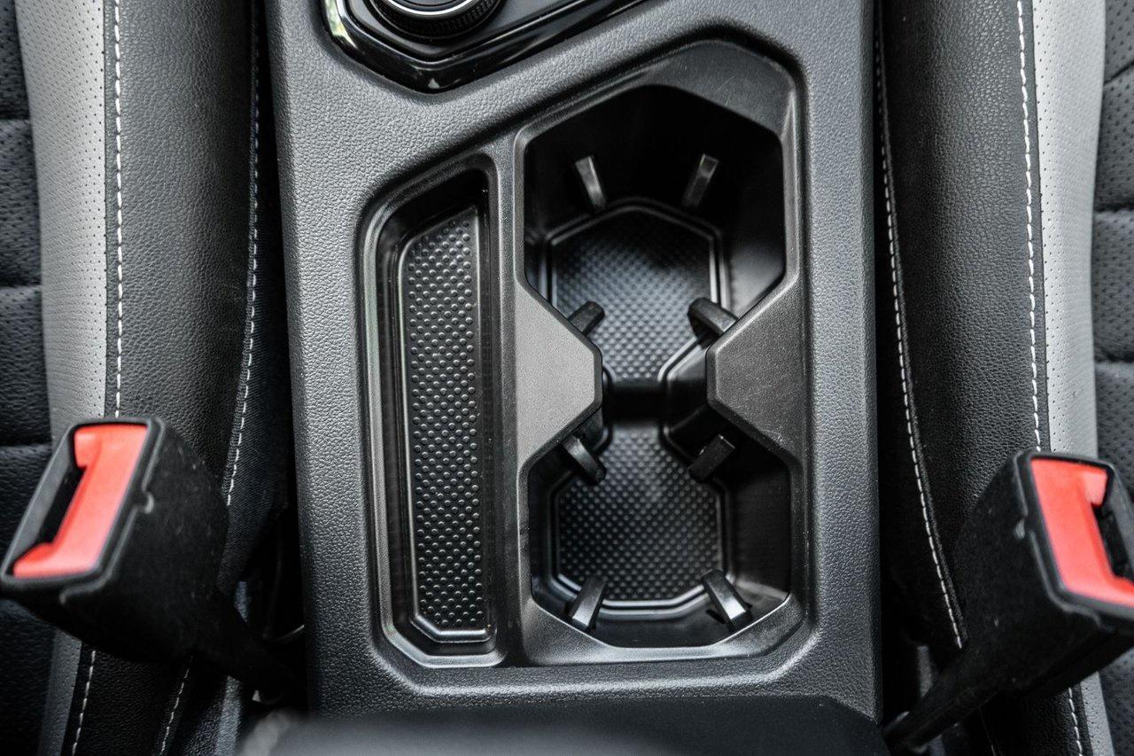 2023 Volkswagen Taos Highline Photo