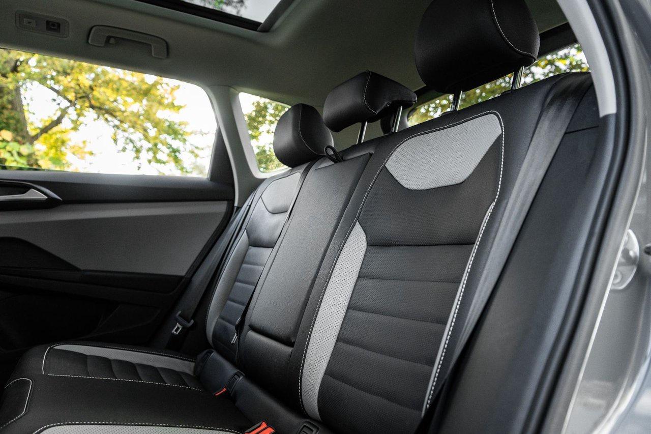 2023 Volkswagen Taos Highline Photo