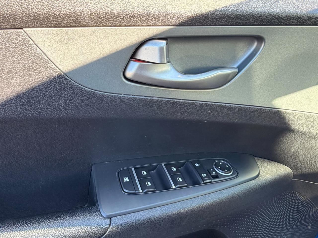 2021 Kia Forte LX Photo