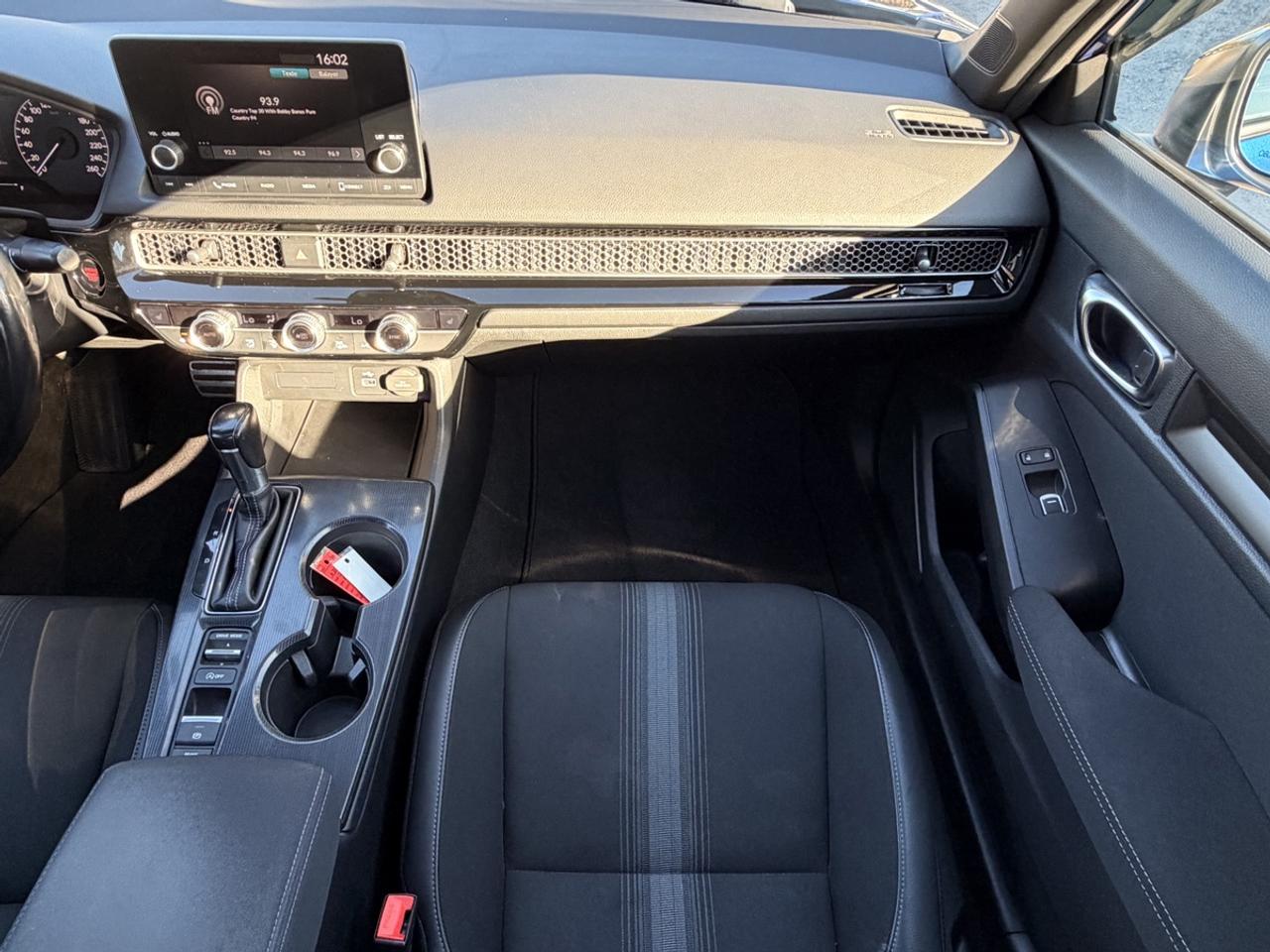 2022 Honda Civic Sport Photo
