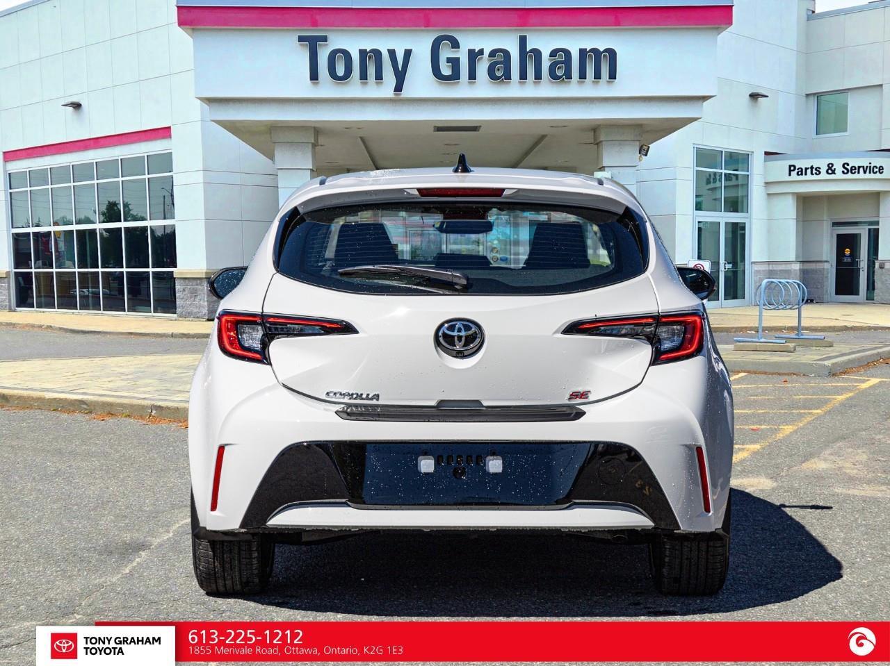 2027 Toyota Corolla Hatchback Photo4