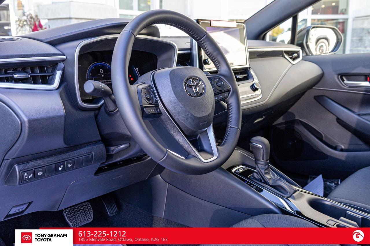 2027 Toyota Corolla Hatchback Photo