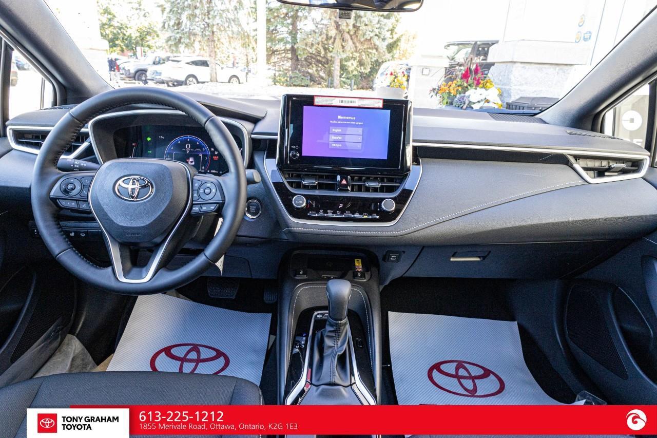 2027 Toyota Corolla Hatchback Photo
