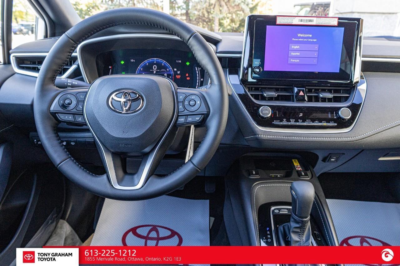2027 Toyota Corolla Hatchback Photo
