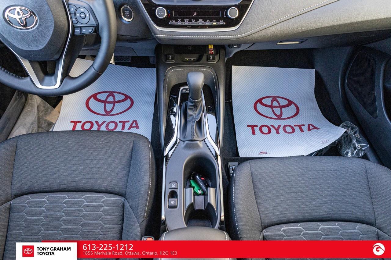 2027 Toyota Corolla Hatchback Photo