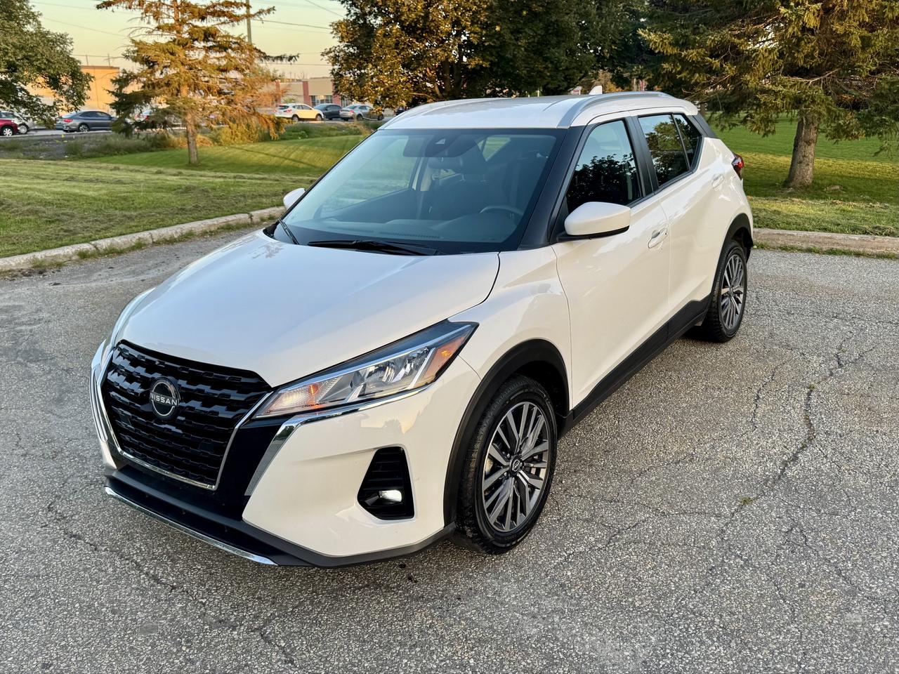 2025 Nissan Kicks SV -Certified - Photo #1