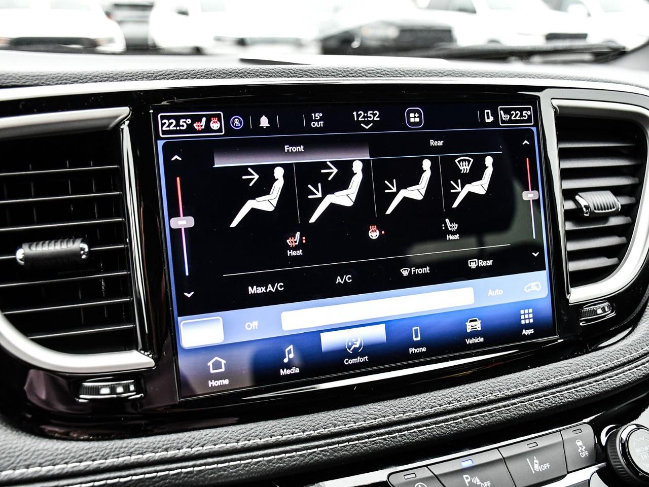 2027 Chrysler Pacifica Select AWD Photo