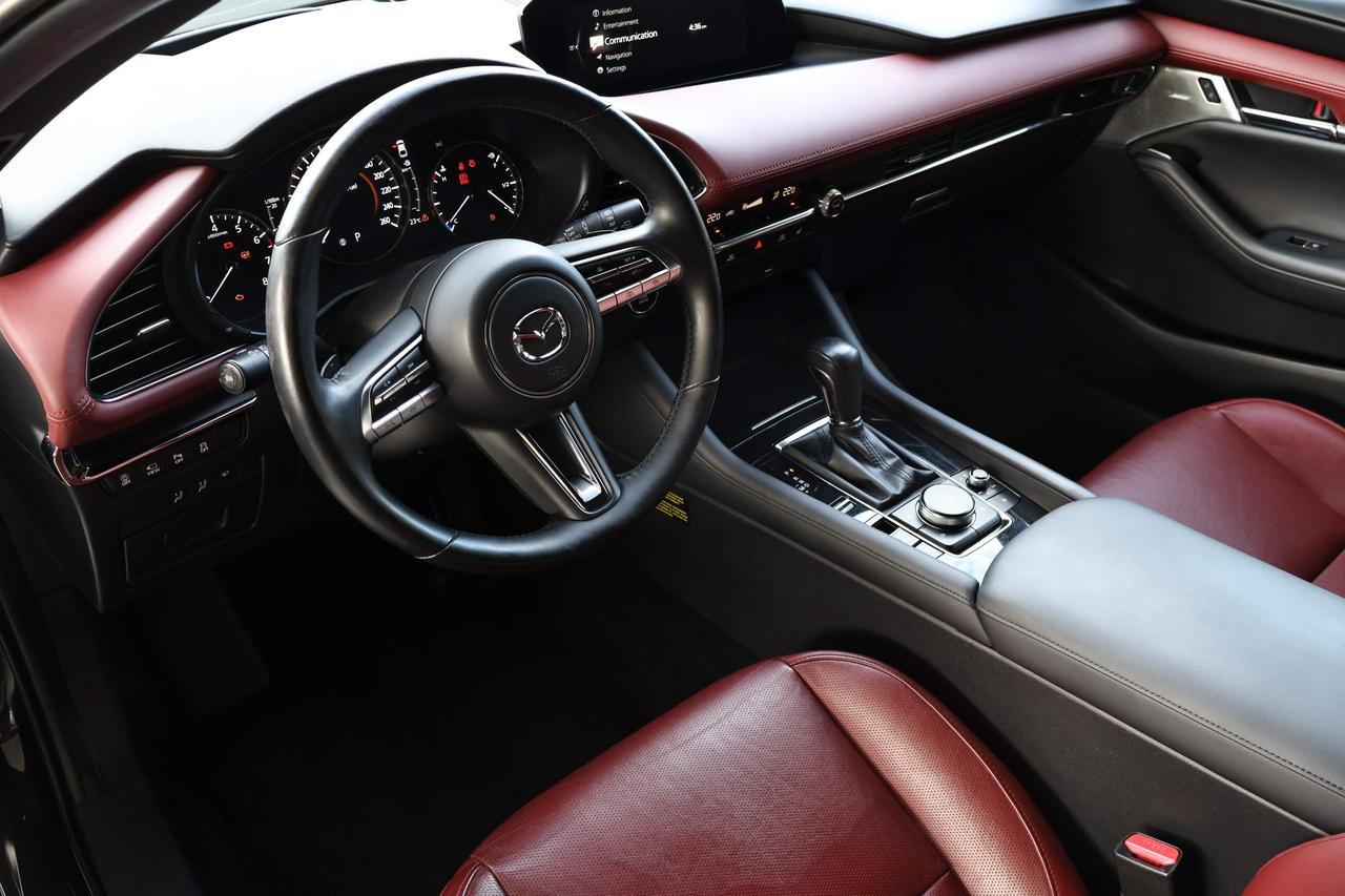 2021 Mazda MAZDA3 GT w/Turbo Photo